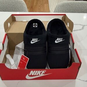 Nike Women’s Slippers